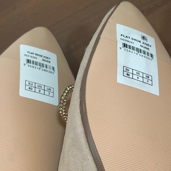 Avenue Women's Flat Zoey Point Toe Shoes Size 9 Wide - Picture 9 of 9